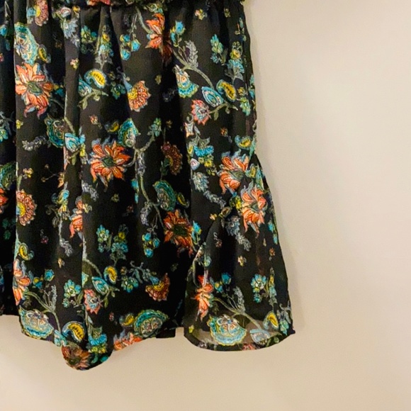 Xhilaration Floral Romper - Picture 5 of 6